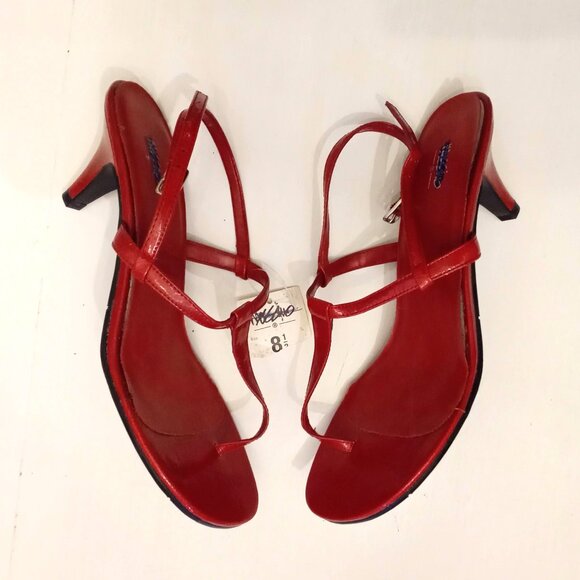 Mossimo Red T Strap Buckle Sandals NEW with Tag size 8.5 Strappy Thongs Shoes - Picture 1 of 4